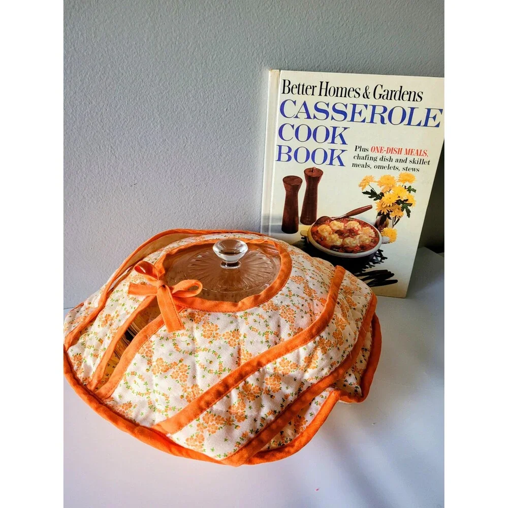 Vintage Orange Floral Casserole Caddy, Pie, Cake Carrier, Quilted Potluck Tote